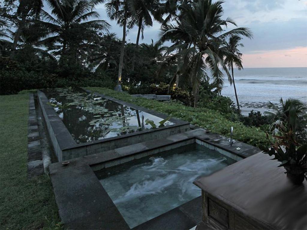Villa Rumah Pantai Bali Selemadeg  Екстериор снимка